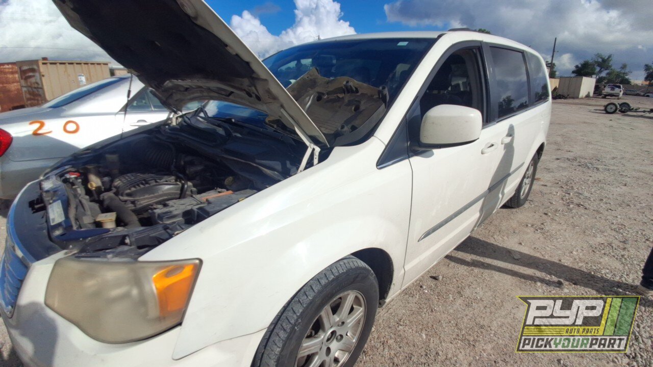 Photo of 2012 Chrysler Town & Country