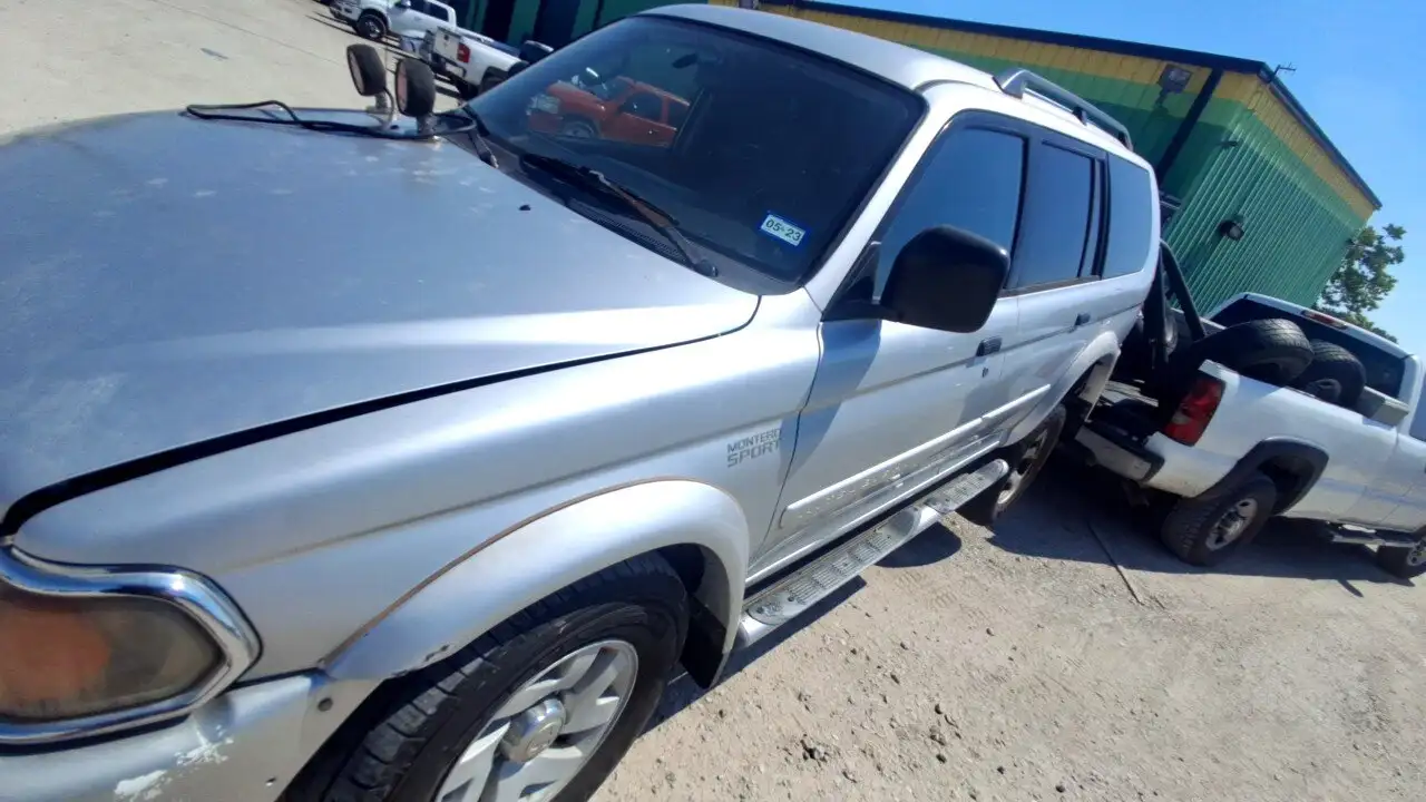 Photo of 2003 Mitsubishi Montero Sport
