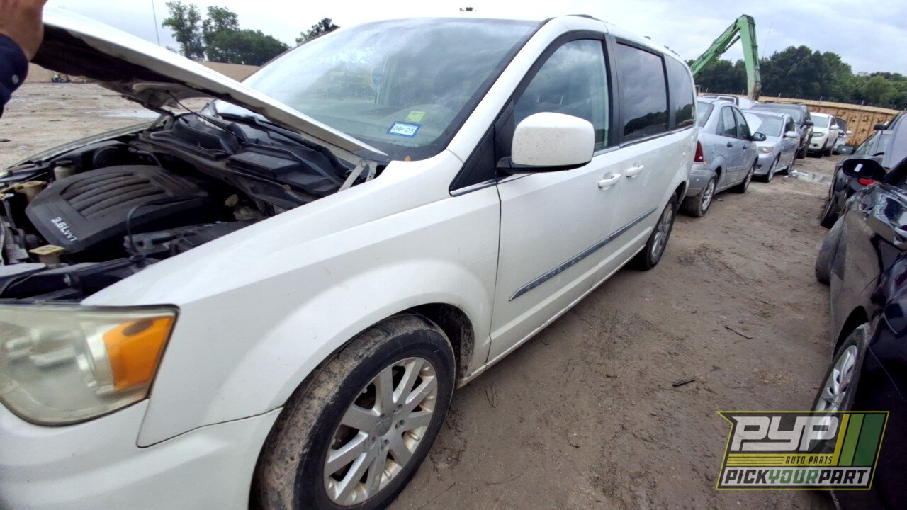 Photo of 2013 Chrysler Town & Country
