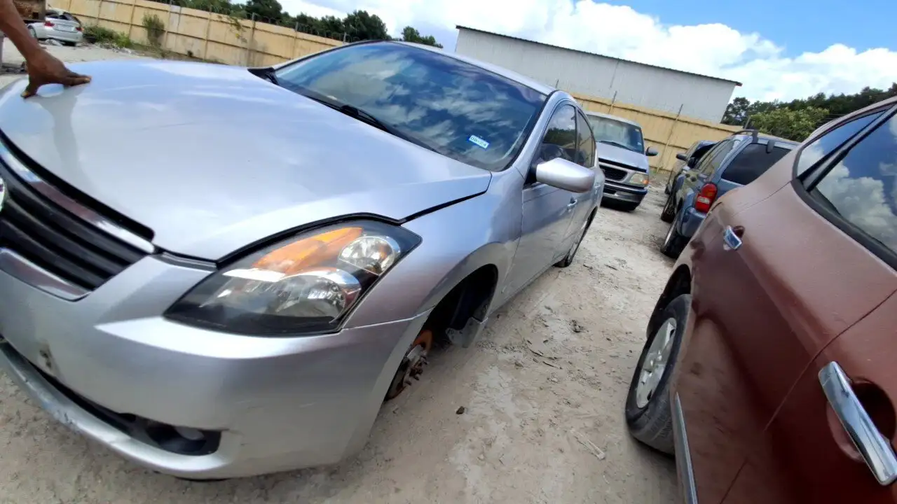 Photo of 2009 Nissan Altima