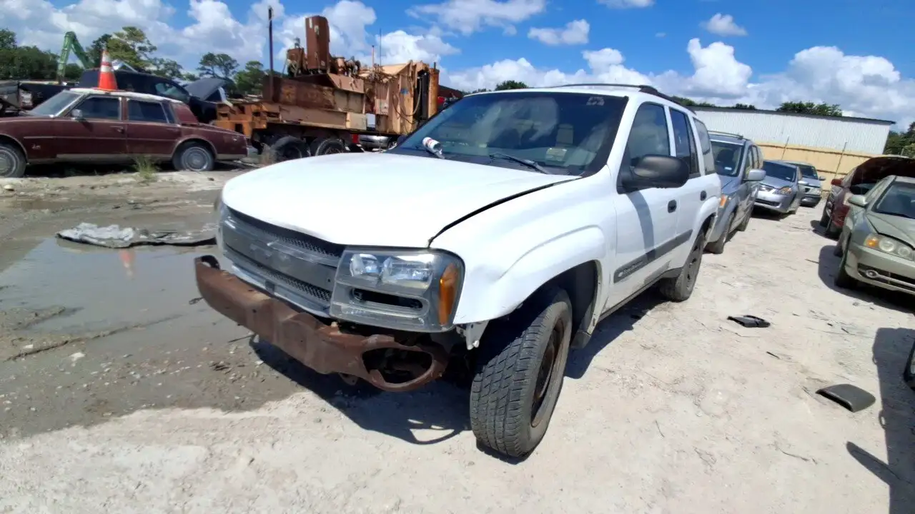 Photo of 2003 Chevrolet Trailblazer
