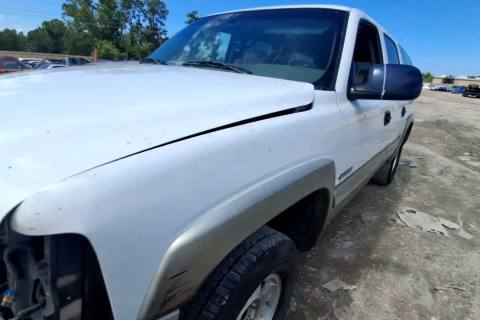 Photo of 2000 Chevrolet Suburban 1500