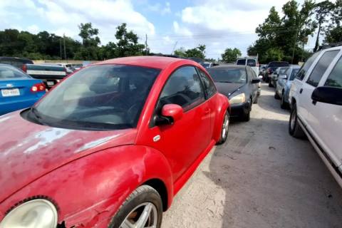 Photo of 2002 Volkswagen Beetle