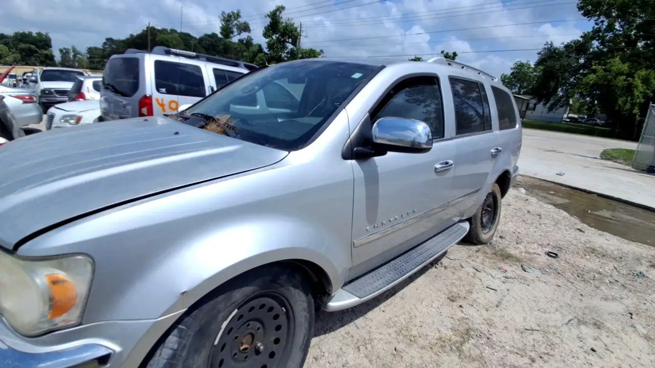 Photo of 2008 Chrysler Aspen