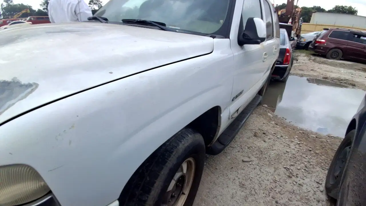 Photo of 2001 Chevrolet Tahoe
