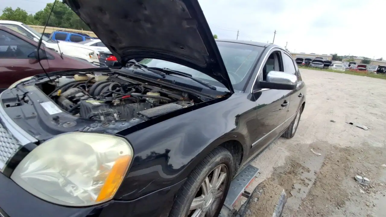 Photo of 2005 Ford Five Hundred