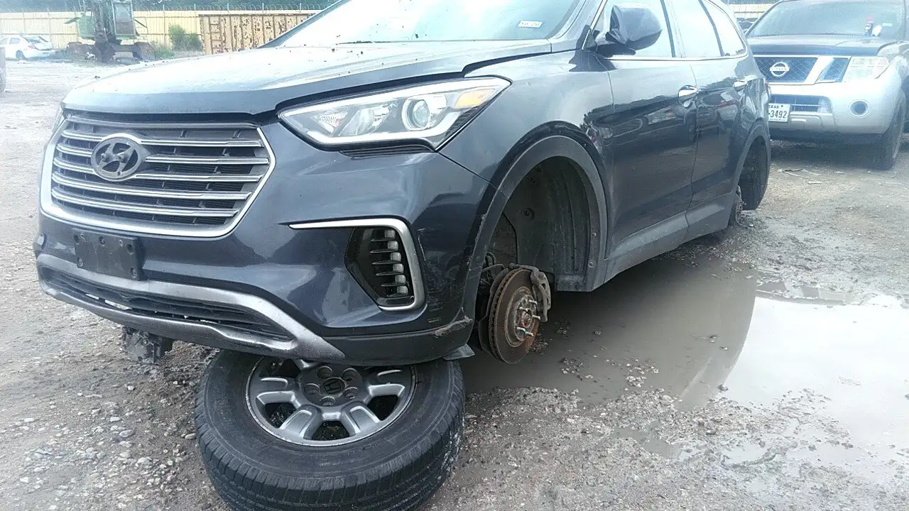 Photo of 2017 Hyundai Santa Fe