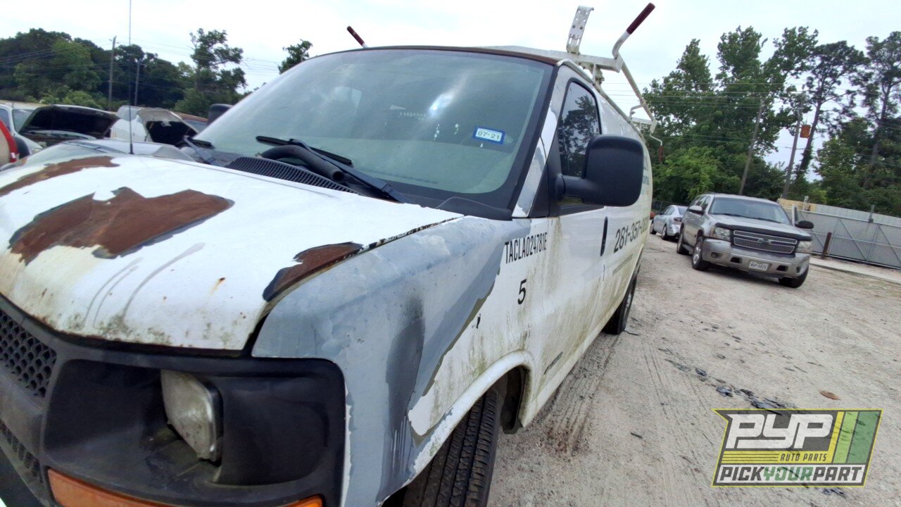 Photo of 2005 Chevrolet Express 2500