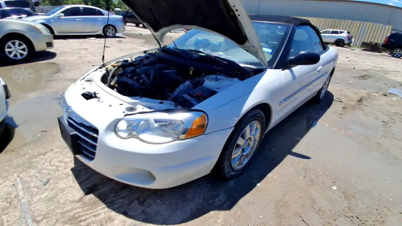 Photo of 2004 Chrysler Sebring