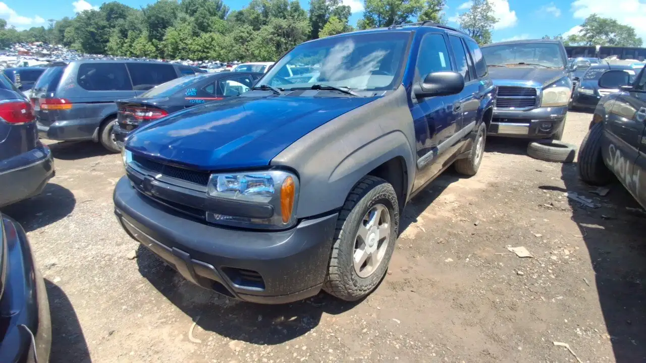 Photo of 2004 Chevrolet Trailblazer