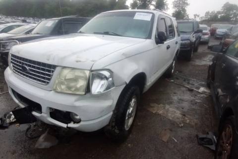 Photo of 2004 Ford Explorer