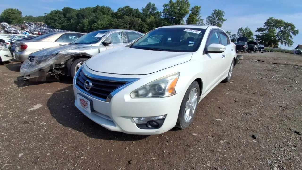 Photo of 2014 Nissan Altima