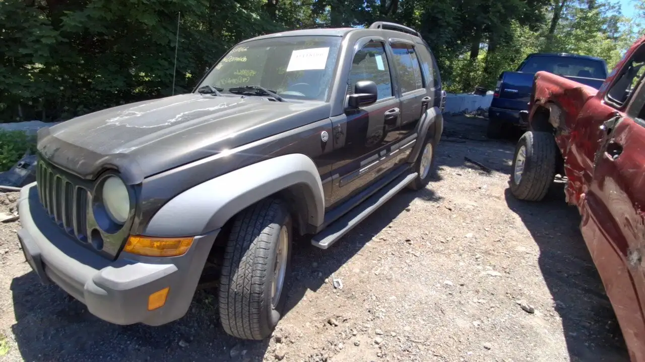 Photo of 2006 Jeep Liberty