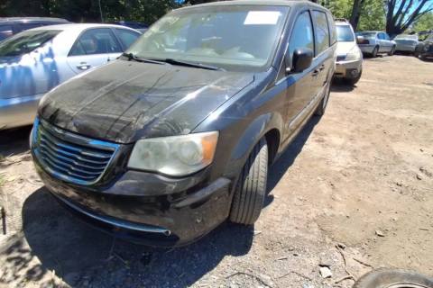 Photo of 2014 Chrysler Town & Country