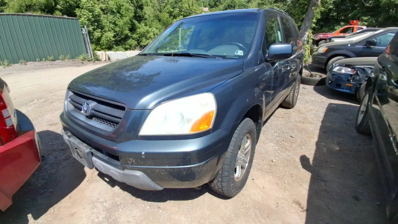 Photo of 2004 Honda Pilot