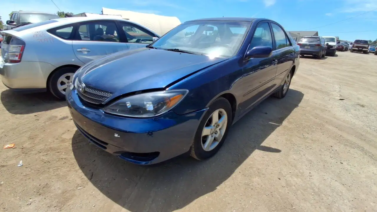 Photo of 2004 Toyota Camry