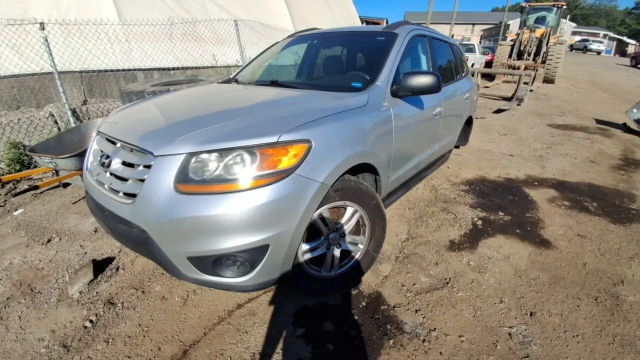 Photo of 2011 Hyundai Santa Fe