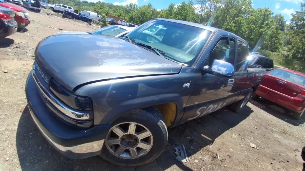 Photo of 2002 Chevrolet Silverado 1500
