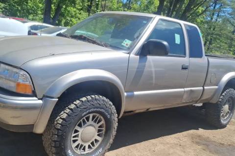 Photo of 1999 Gmc Sonoma