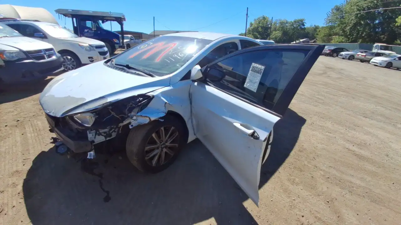 Photo of 2016 Hyundai Elantra