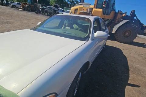 Photo of 2004 Buick Lesabre