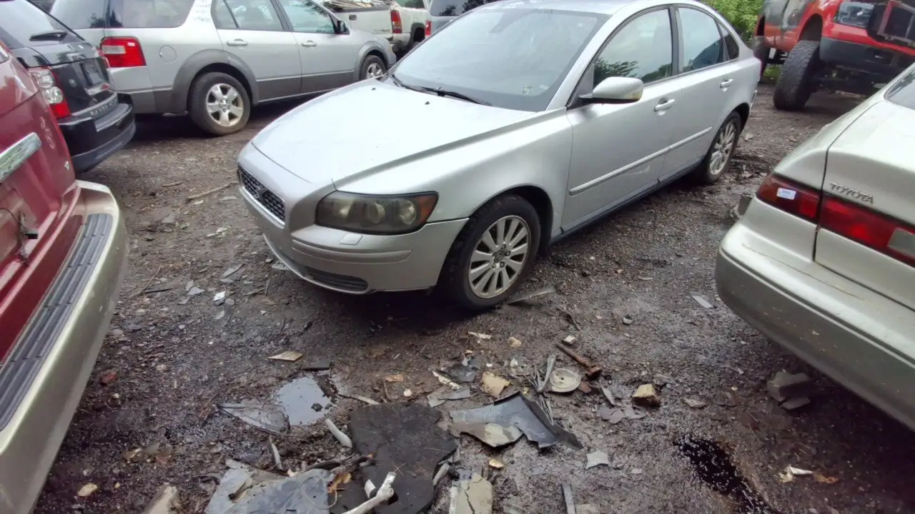 Photo of 2005 Volvo S40