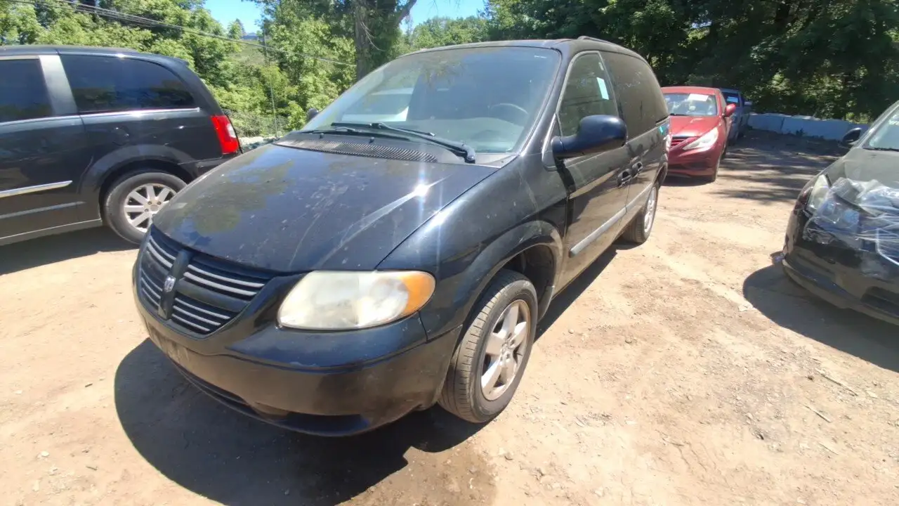 Photo of 2006 Dodge Caravan
