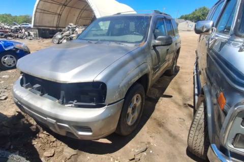 Photo of 2002 Chevrolet Trailblazer