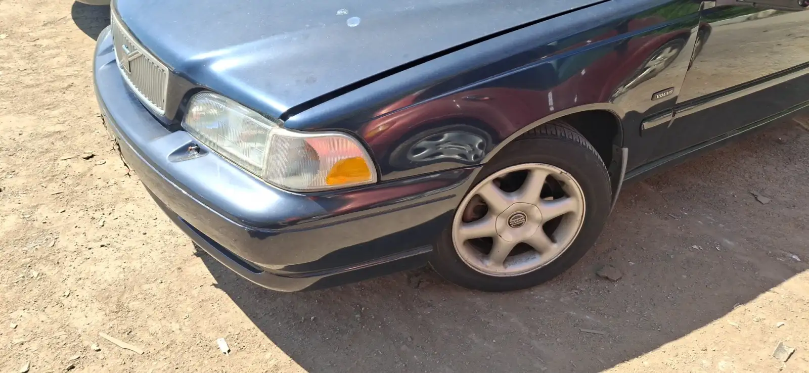Photo of 1998 Volvo V70