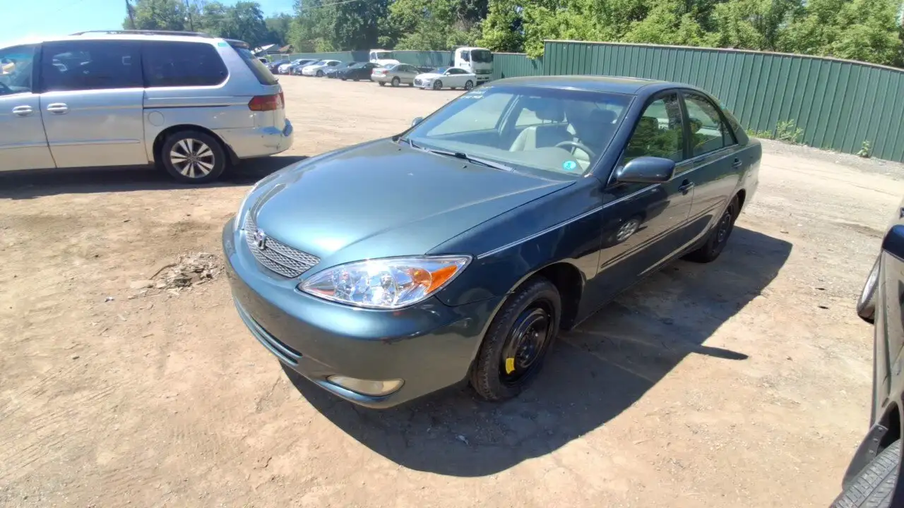 Photo of 2004 Toyota Camry