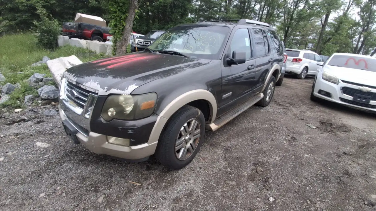 Photo of 2006 Ford Explorer
