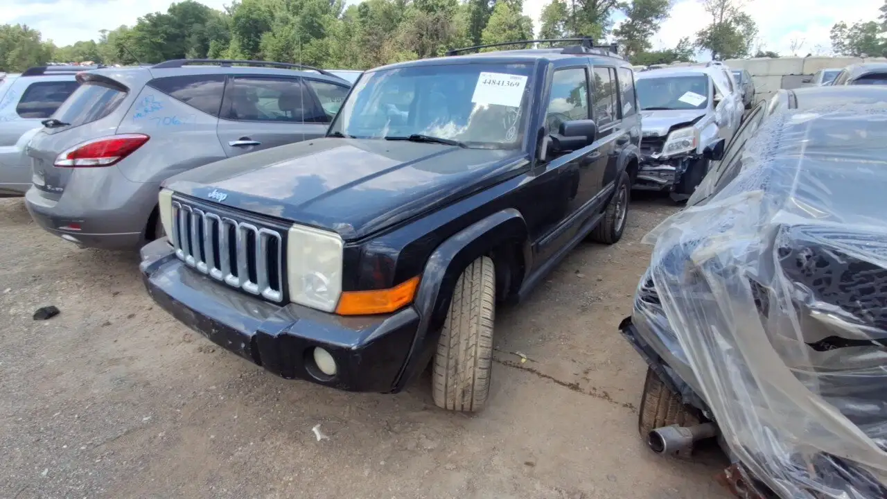 Photo of 2006 Jeep Commander