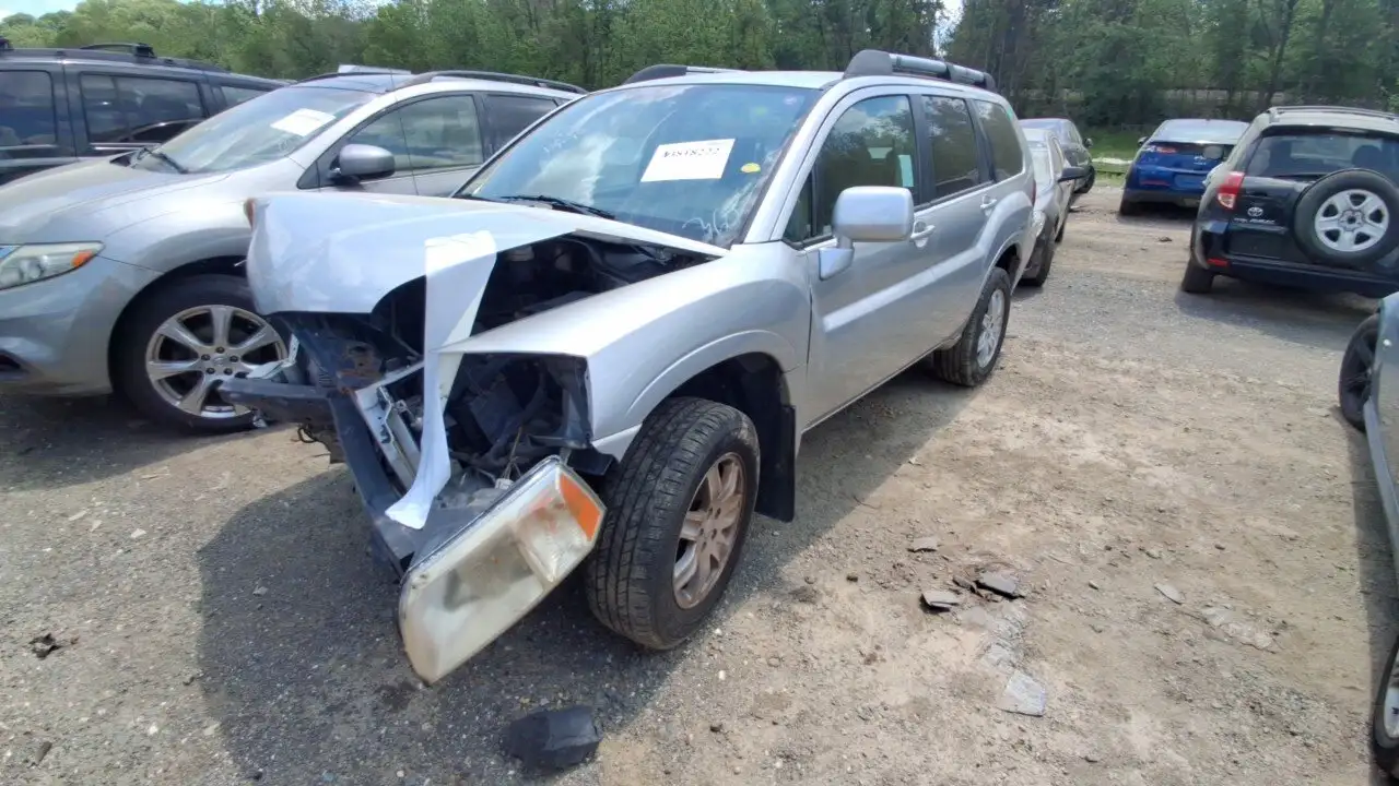 Photo of 2011 Mitsubishi Endeavor
