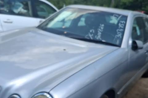 Photo of 1997 Mercedes-Benz E320