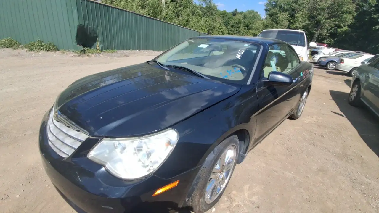 Photo of 2008 Chrysler Sebring