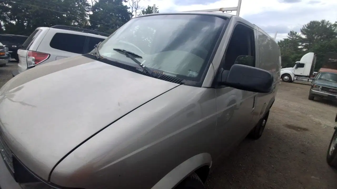 Photo of 2004 Chevrolet Astro