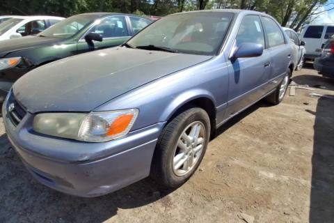 Photo of 2000 Toyota Camry