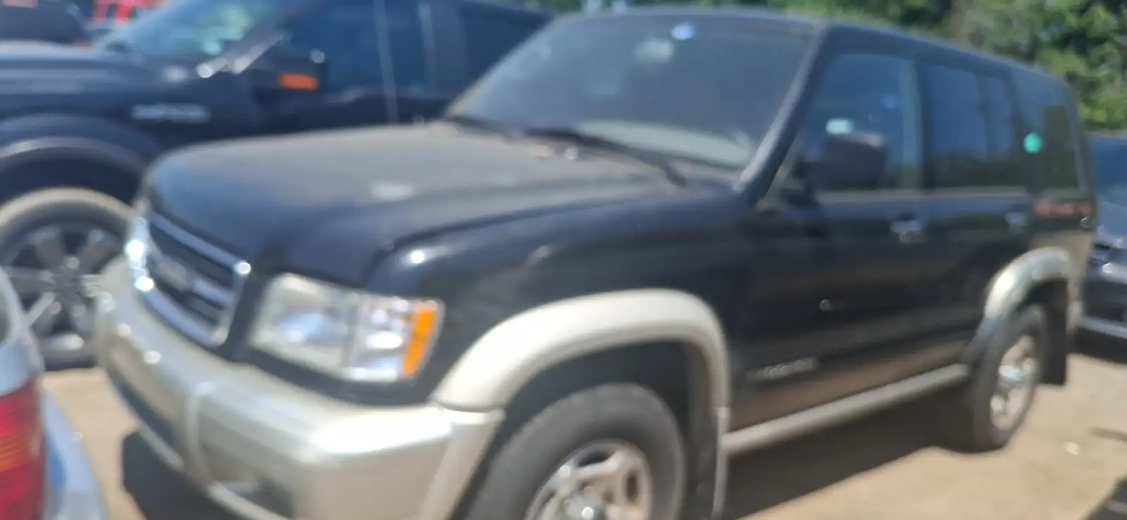 Photo of 1998 Isuzu Trooper
