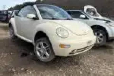 Photo of 2004 Volkswagen New Beetle