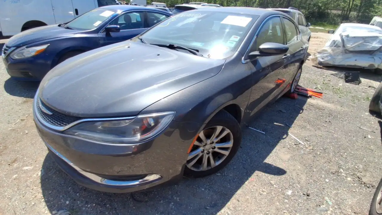 Photo of 2015 Chrysler 200