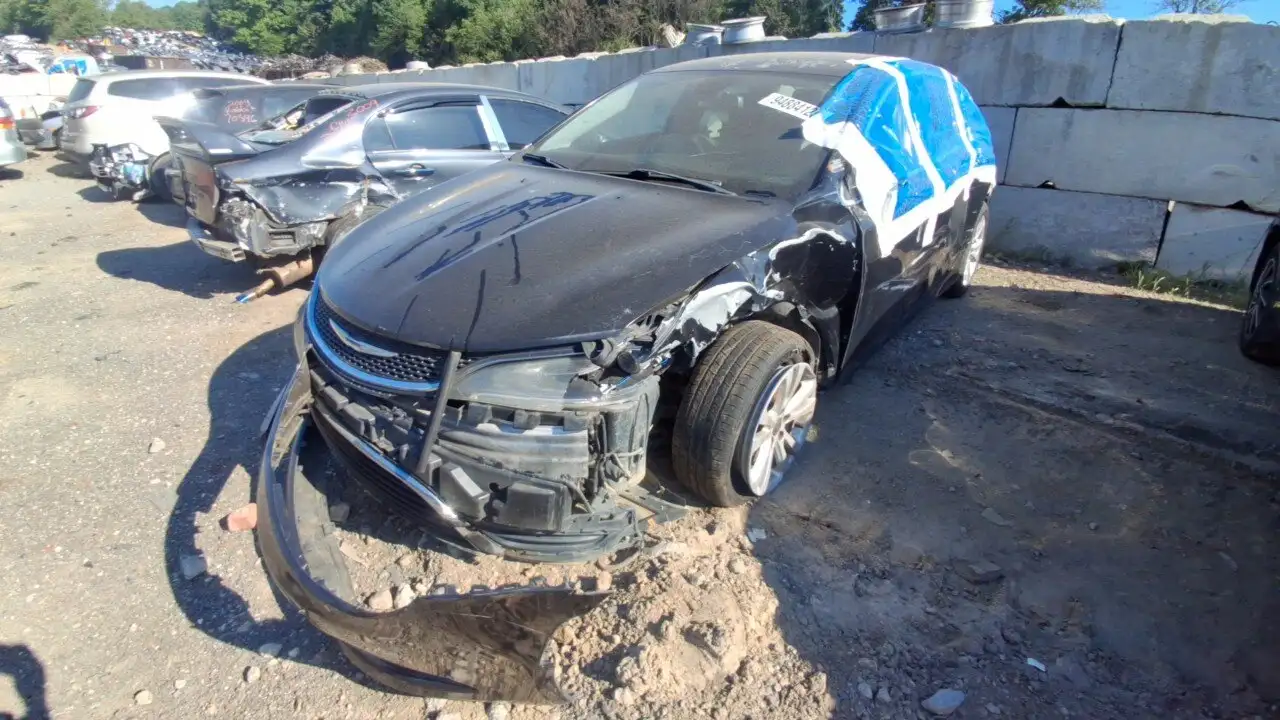 Photo of 2015 Chrysler 200
