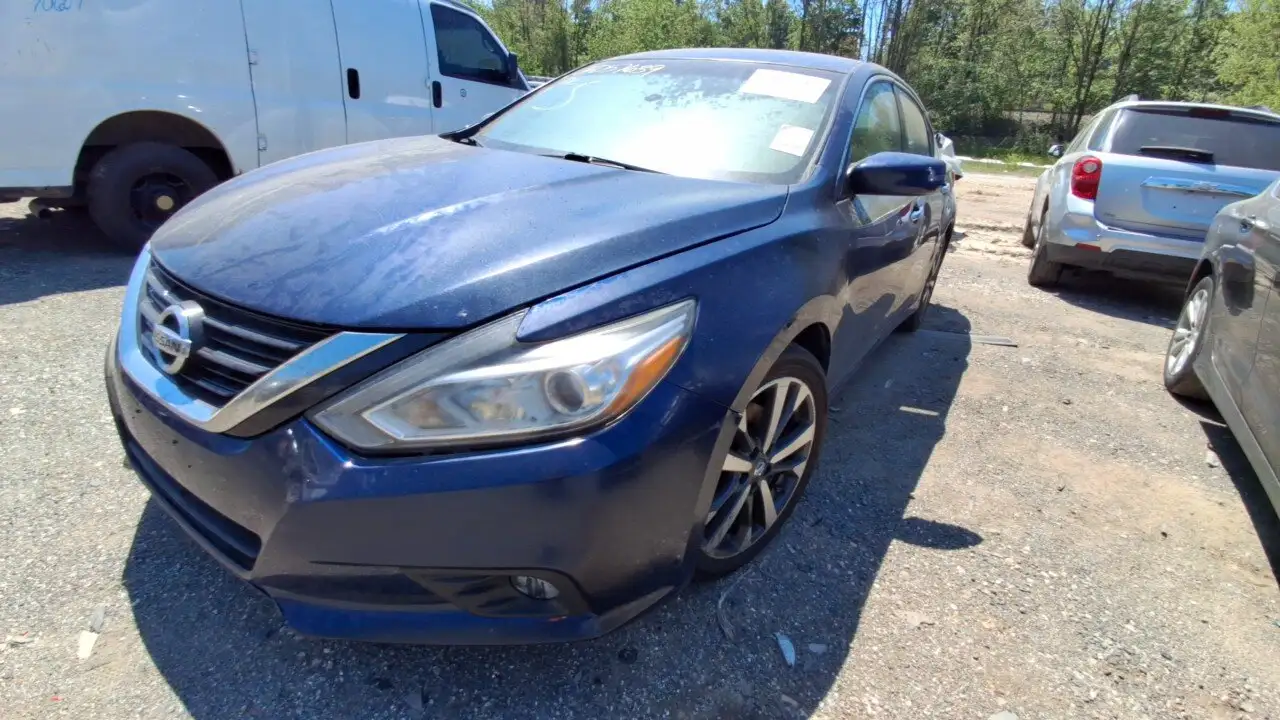 Photo of 2016 Nissan Altima
