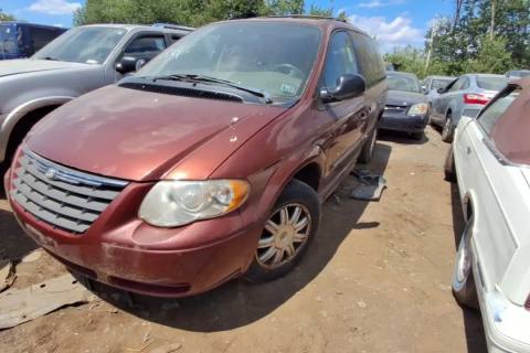 Photo of 2007 Chrysler Town & Country