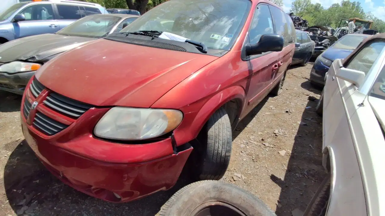 Photo of 2005 Dodge Grand Caravan