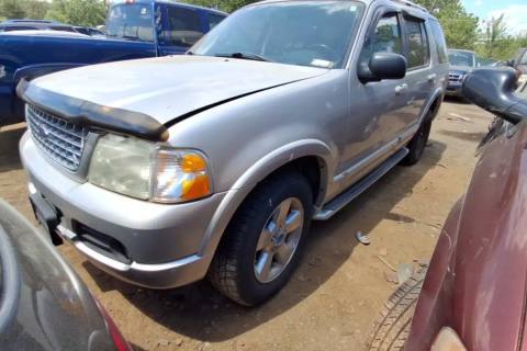Photo of 2003 Ford Explorer