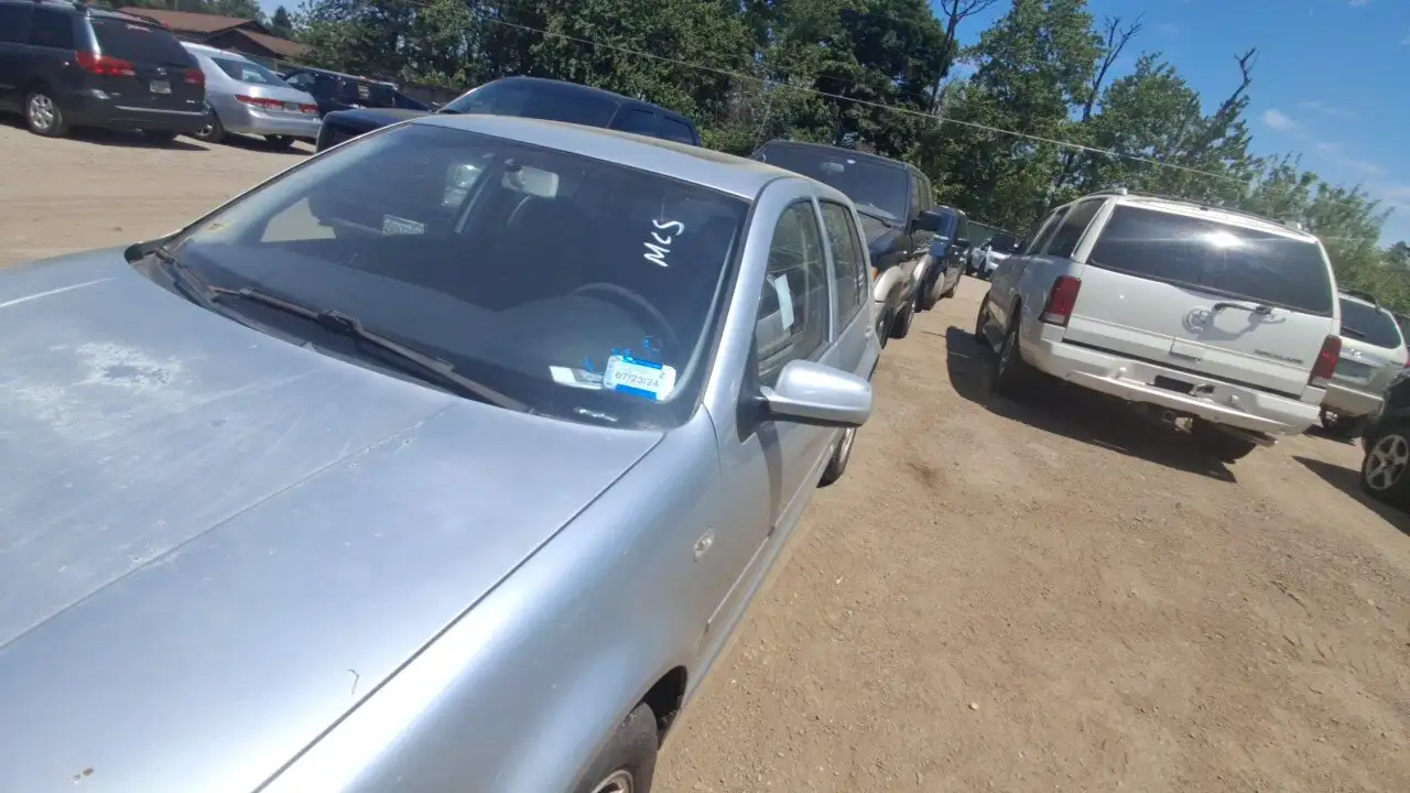 Photo of 2001 Volkswagen Golf