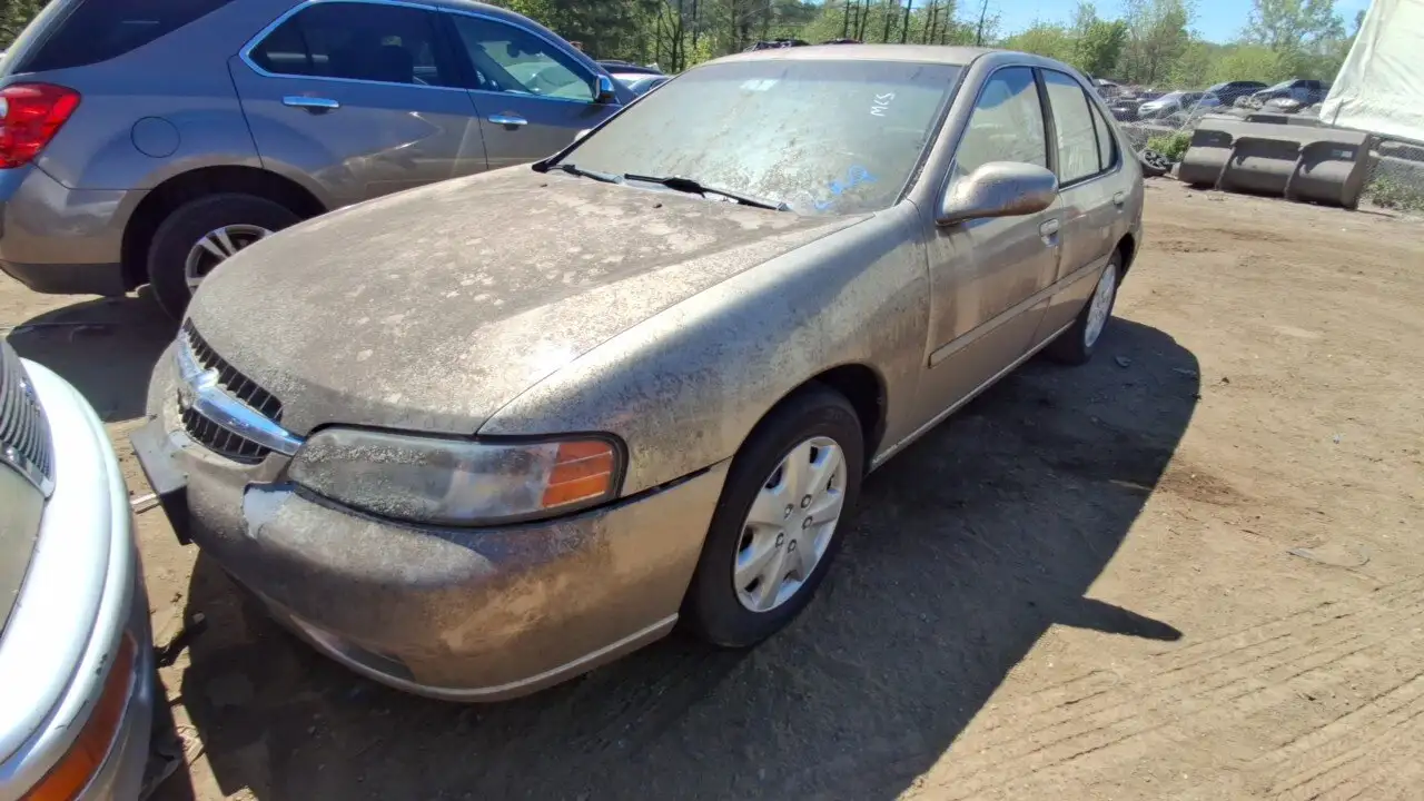 Photo of 2001 Nissan Altima