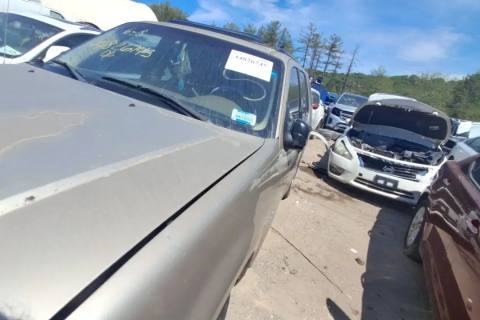 Photo of 2004 Ford Explorer