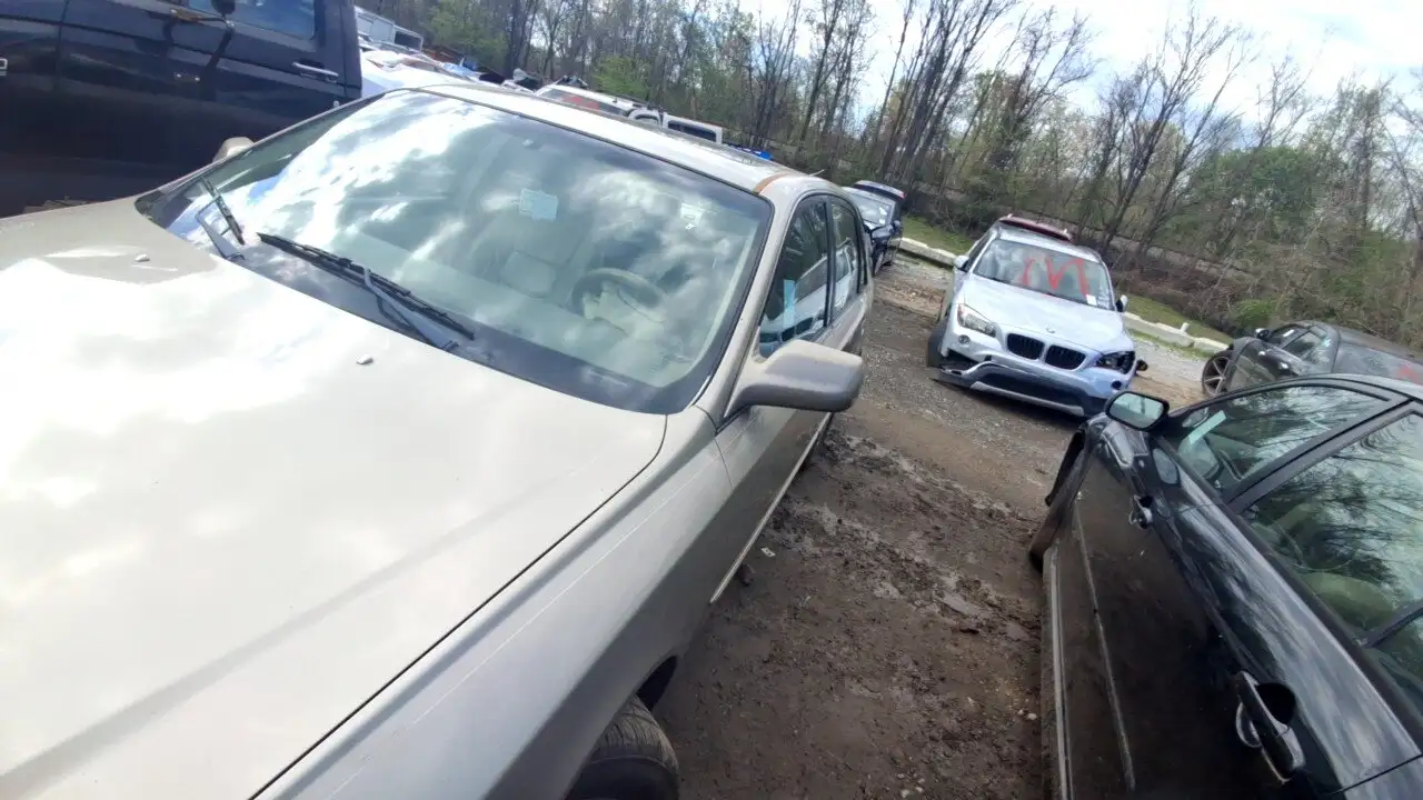 Photo of 2000 Toyota Avalon