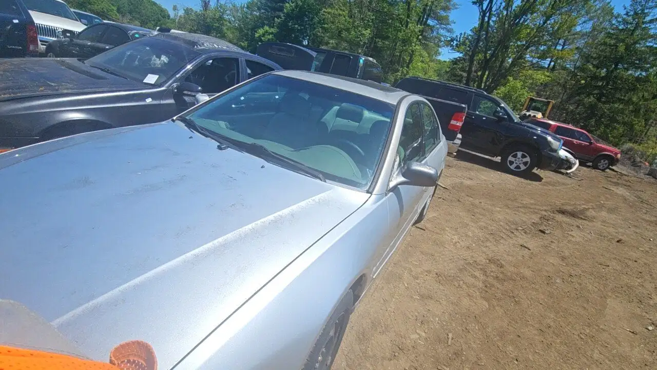 Photo of 2002 Mitsubishi Galant